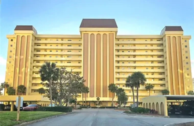 4525 COVE CIR APT 1002, ST PETERSBURG, F..., St Petersburg, FL 33708