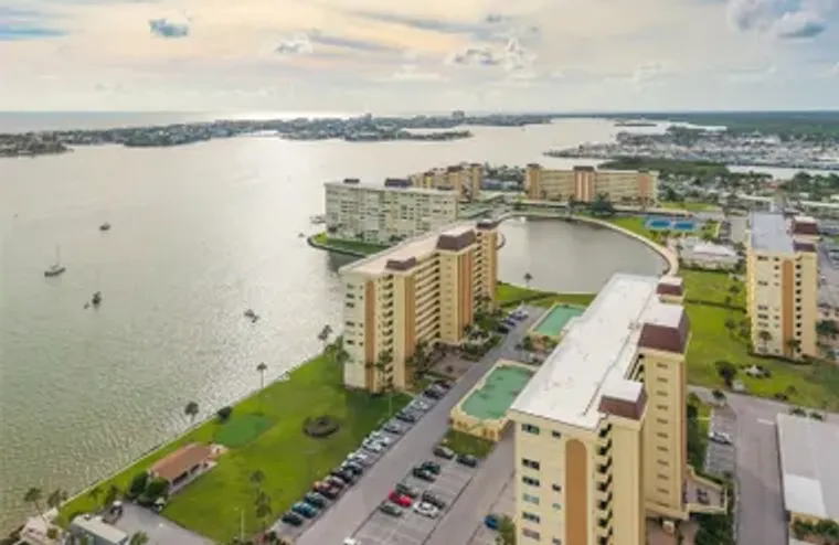 4525 COVE CIR 1002, ST PETERSBURG, FL, 3..., St Petersburg, FL 33708