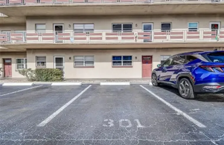 3010 59TH ST 301, GULFPORT, FL, 33707, Gulfport, FL 33707