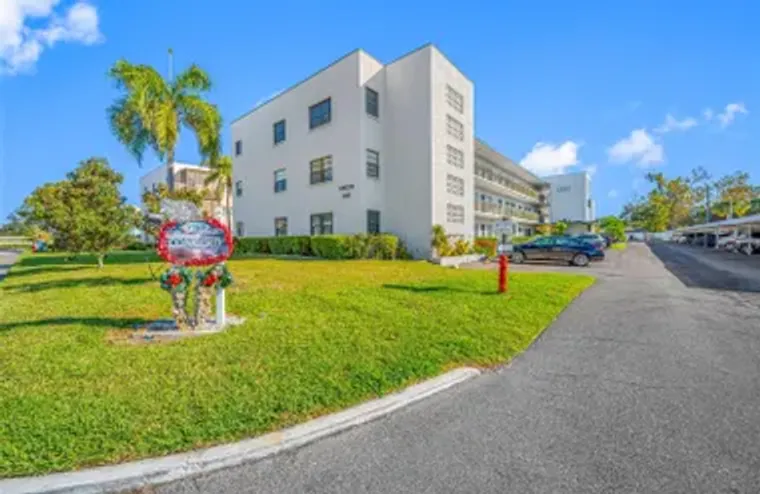 5969 TERRACE PARK DR N UNIT 303, SAINT P..., Saint Petersburg, FL 33709