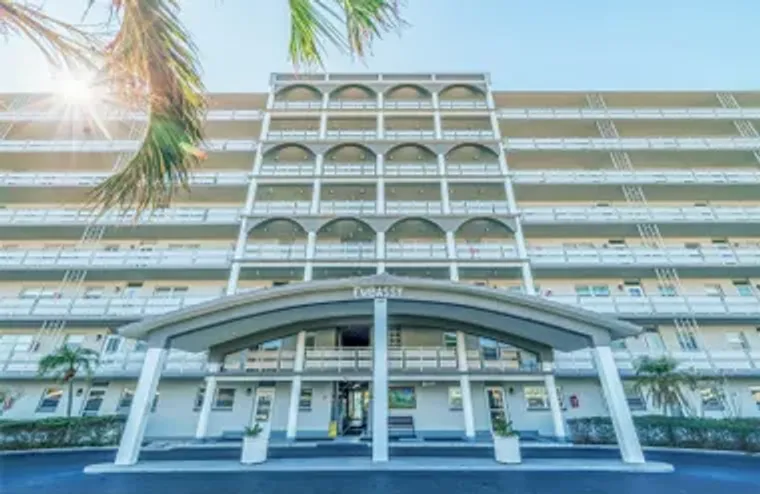 5900 SHORE BLVD 512, GULFPORT, FL, 33707, Gulfport, FL 33707