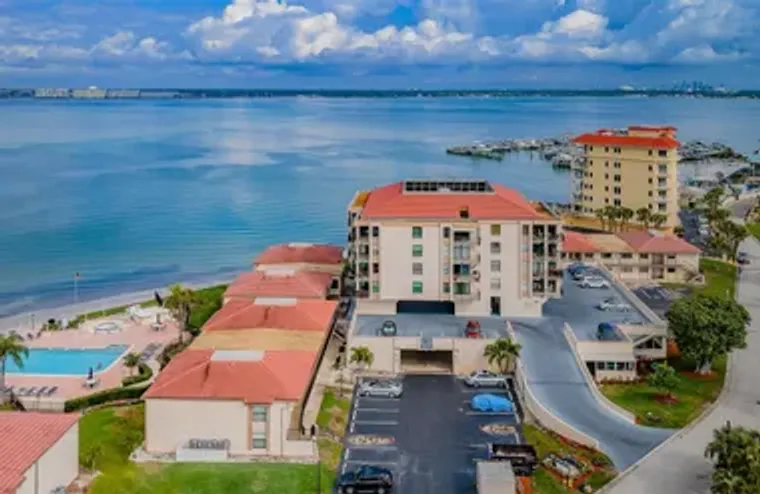 6051 SUN BLVD APT 103, ST PETERSBURG, FL..., St Petersburg, FL 33715