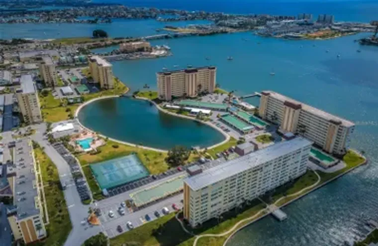 4725 COVE CIR 808, ST PETERSBURG, FL, 33..., St Petersburg, FL 33708