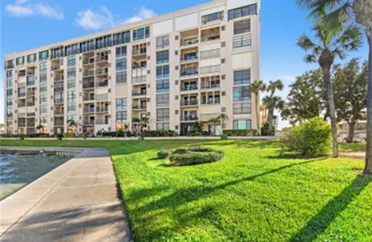 7700 SUN ISLAND DR 203, SOUTH PASADENA, ..., South Pasadena, FL 33707