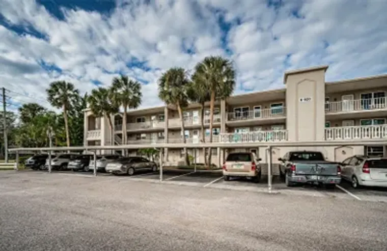 920 VIRGINIA ST APT 302, DUNEDIN, FL, 34..., Dunedin, FL 34698
