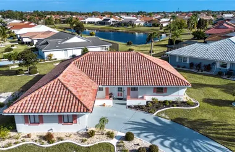 1853 WOLF LAUREL DR, SUN CITY CENTER, FL..., Sun City Center, FL 33573