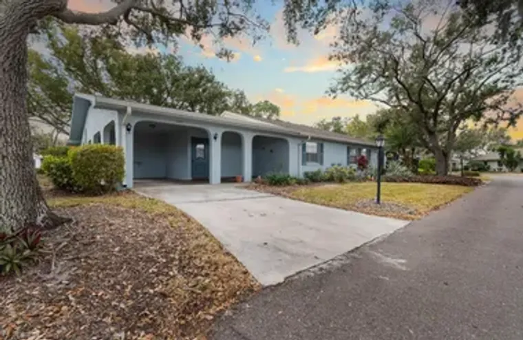 1102 HAREFIELD CIR, SUN CITY CENTER, FL,..., Sun City Center, FL 33573