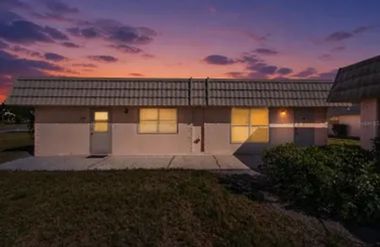 201 BEDFORD TRL F121, SUN CITY CENTER, F..., Sun City Center, FL 33573