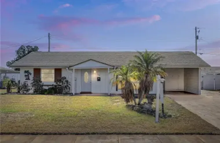 708 TAM O SHANTER AVE, SUN CITY CENTER, ..., Sun City Center, FL 33573