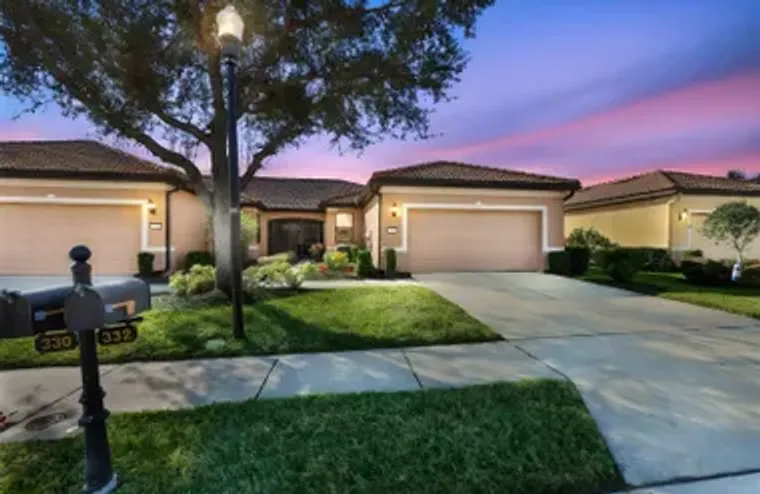 332 BLUEWATER FALLS CT, APOLLO BEACH, FL..., Apollo Beach, FL 33572