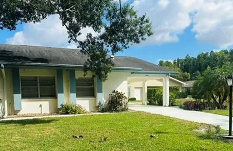 2033 HAWKHURST CIR 180, SUN CITY CENTER,..., Sun City Center, FL 33573
