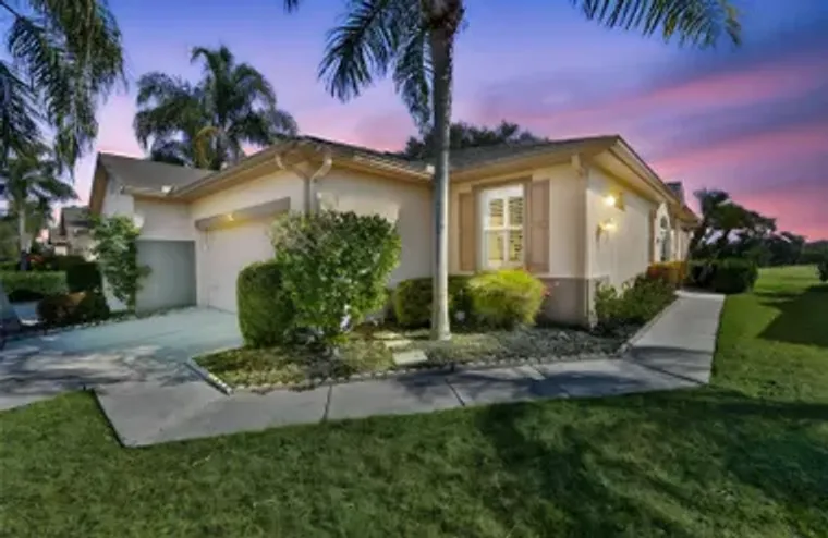 2019 ACADIA GREENS DR # 34, SUN CITY CEN..., Sun City Center, FL 33573