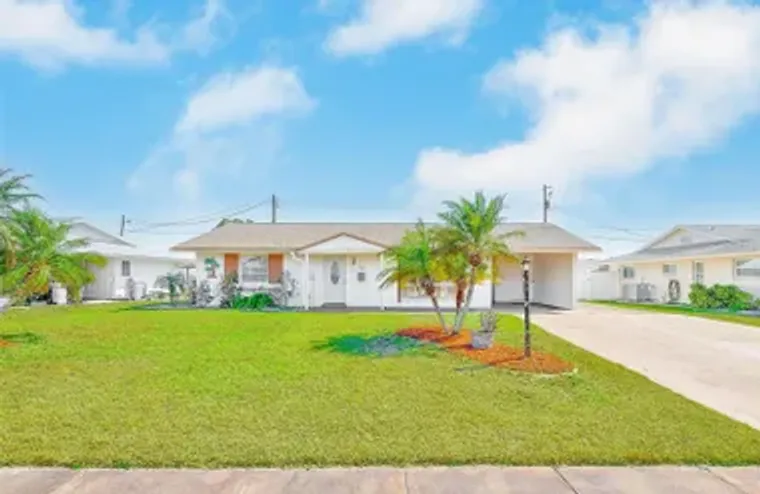 708 TAM O SHANTER AVE, SUN CITY CENTER, ..., Sun City Center, FL 33573