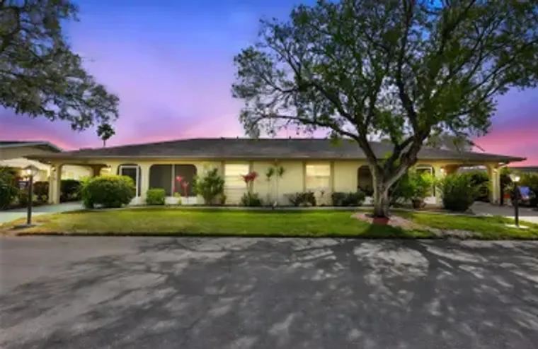 2001 HEATHFIELD CIR # 239, SUN CITY CENT..., Sun City Center, FL 33573