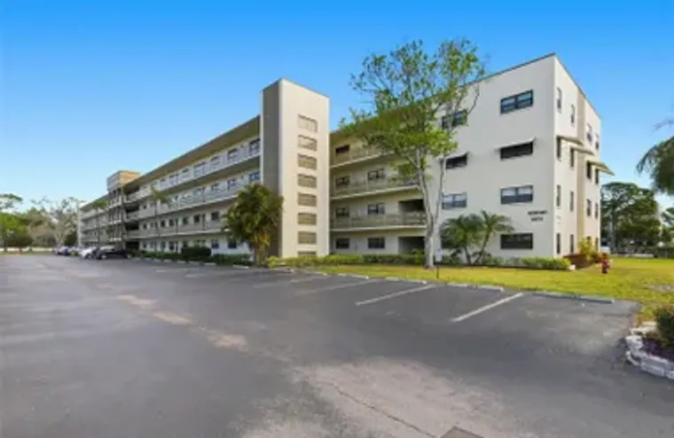 6070 80TH ST 403, ST PETERSBURG, FL, 337..., St Petersburg, FL 33709