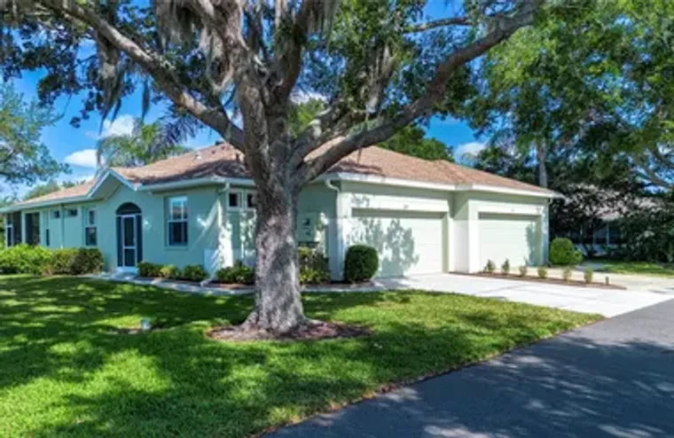 1205 HUNTINGTON GREENS DR, SUN CITY CENT..., Sun City Center, FL 33573