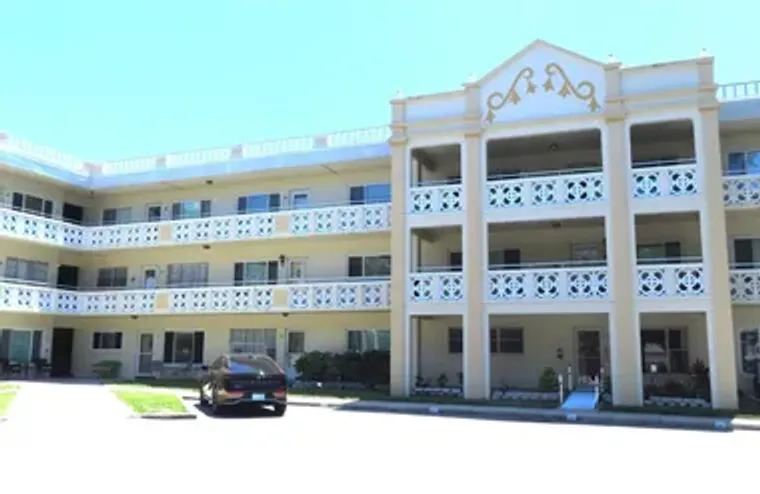 2285 ISRAELI DR 17, CLEARWATER, FL, 3376..., Clearwater, FL 33763