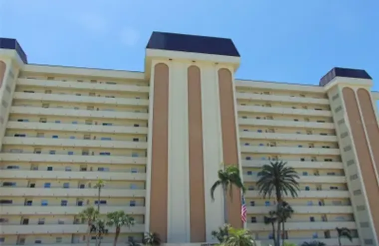 4775 COVE CIR CIR 104, ST PETERSBURG, FL..., St Petersburg, FL 33708