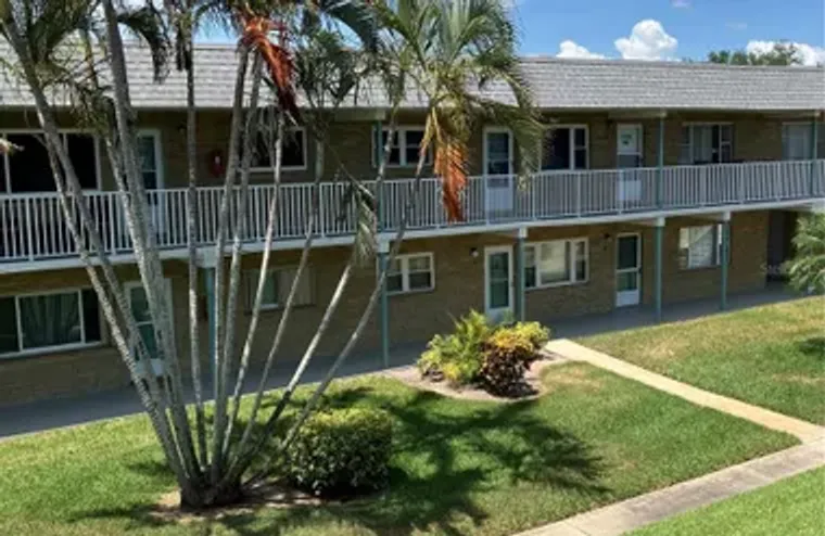 5247 81ST ST 18, ST PETERSBURG, FL, 3370..., St Petersburg, FL 33709