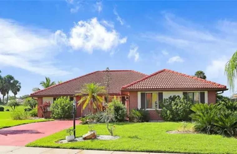 1826 WOLF LAUREL DR, SUN CITY CENTER, FL..., Sun City Center, FL 33573