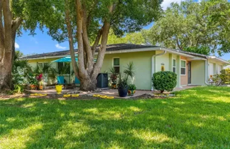 1150 ORANGE TREE CIR D, PALM HARBOR, FL,..., Palm Harbor, FL 34684