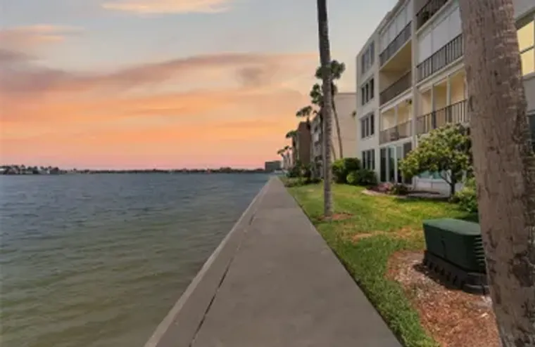 7920 SUN ISLAND DR 202, SOUTH PASADENA, ..., South Pasadena, FL 33707