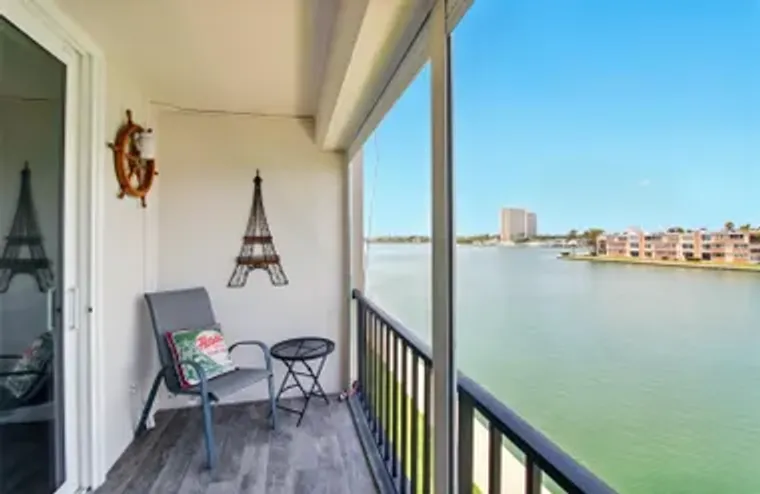 7625 SUN ISLAND DR 304, SOUTH PASADENA, ..., South Pasadena, FL 33707