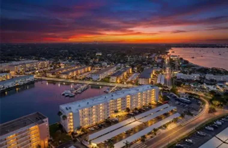 5925 SHORE BLVD 108, GULFPORT, FL, 33707, Gulfport, FL 33707