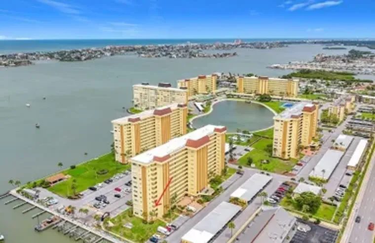 4550 COVE CIR 302, ST PETERSBURG, FL, 33..., St Petersburg, FL 33708
