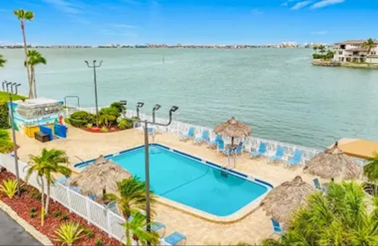 6025 SHORE BLVD 106, GULFPORT, FL, 33707, Gulfport, FL 33707