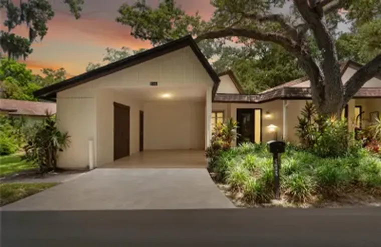 2242 CIRCLEWOOD DR 24, SARASOTA, FL, 342..., Sarasota, FL 34231