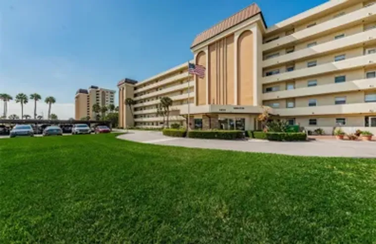 4650 COVE CIR 105, ST PETERSBURG, FL, 33..., St Petersburg, FL 33708