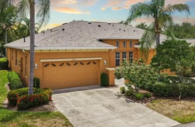 2128 SIFIELD GREENS WAY 13, SUN CITY CEN..., Sun City Center, FL 33573