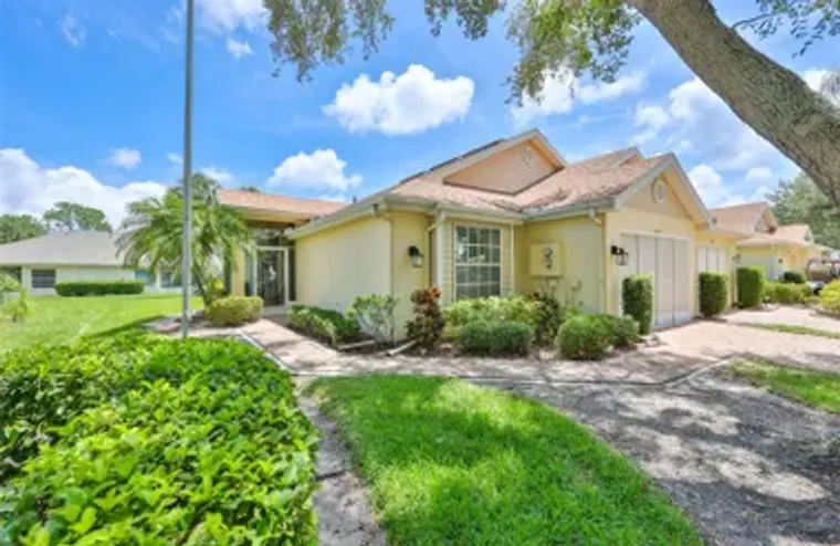 2429 NEW HAVEN CIR, SUN CITY CENTER, FL,..., Sun City Center, FL 33573