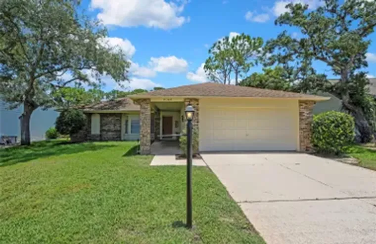 7103 CROWN OAKS DR, SPRING HILL, FL, 346..., Spring Hill, FL 34606