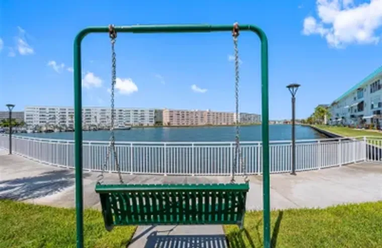 5940 30TH AVE 301, ST PETERSBURG, FL, 33..., St Petersburg, FL 33707