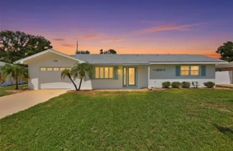 1224 W DEL WEBB BLVD, SUN CITY CENTER, F..., Sun City Center, FL 33573