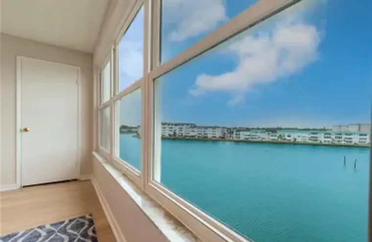 5925 SHORE BLVD 405, GULFPORT, FL, 33707, Gulfport, FL 33707