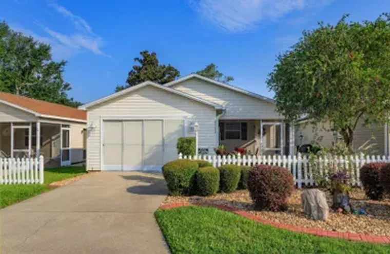 2133 ESCOBAR AVE, THE VILLAGES, FL, 3215..., The Villages, FL 32159