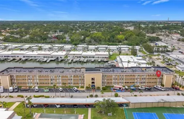 1 BOCA CIEGA POINT BLVD APT 215, ST PETE..., St Petersburg, FL 33708