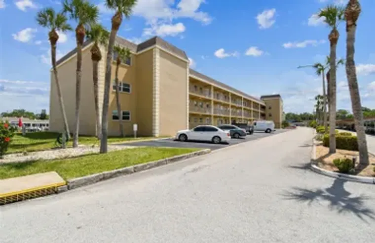1 BOCA CIEGA POINT BLVD APT 310, ST PETE..., St Petersburg, FL 33708