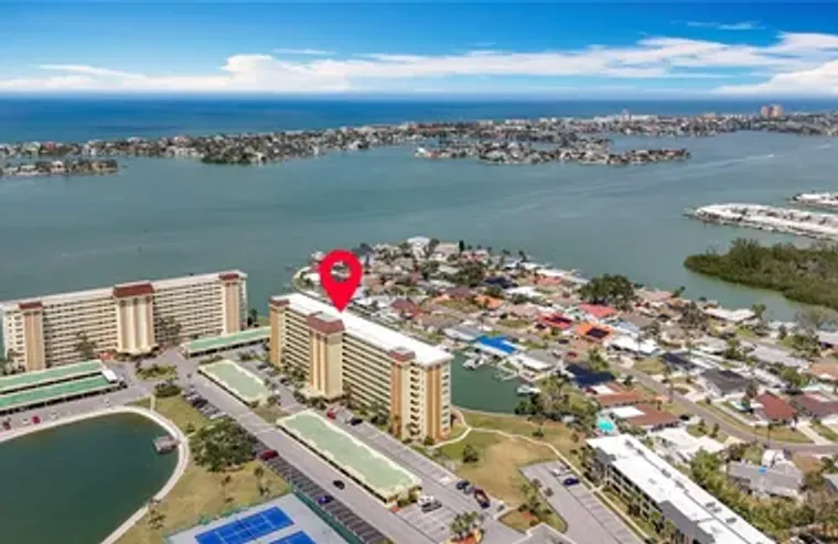 4725 COVE CIR APT 908, ST PETERSBURG, FL..., St Petersburg, FL 33708