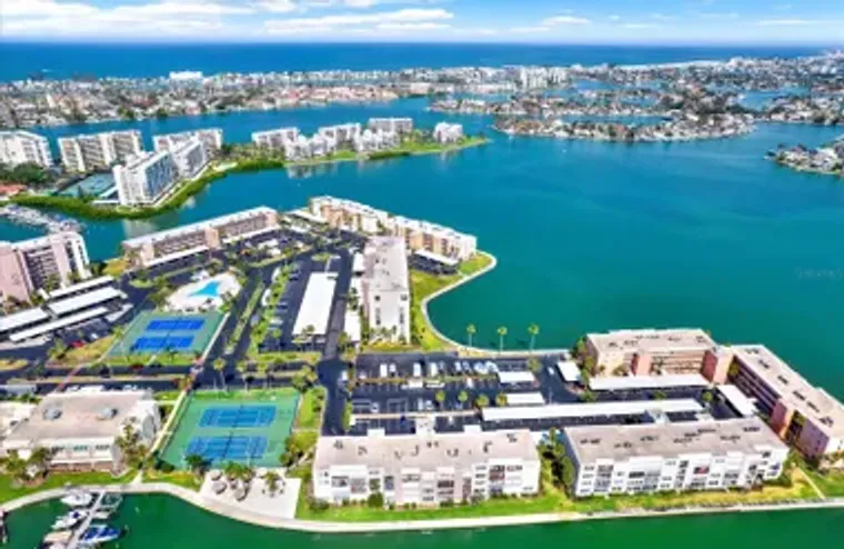 7625 SUN ISLAND DR 304, SOUTH PASADENA, ..., South Pasadena, FL 33707