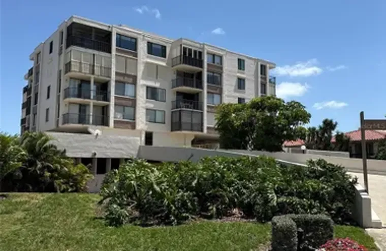 6218 PALMA DEL MAR BLVD S APT 303, ST PE..., St Petersburg, FL 33715