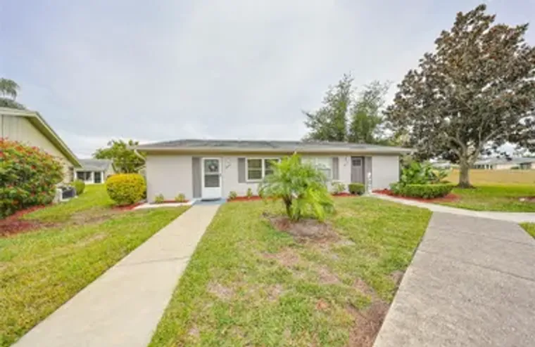 302 CANTON CT UNIT 56, SUN CITY CENTER, ..., Sun City Center, FL 33573