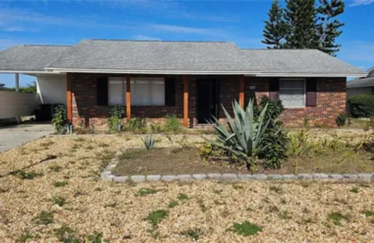 1507 N LAKE DR, SUN CITY CENTER, FL, 335..., Sun City Center, FL 33573