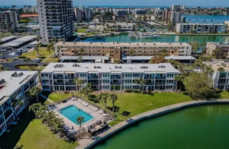 7405 BAY ISLAND DR 220, SOUTH PASADENA, ..., South Pasadena, FL 33707