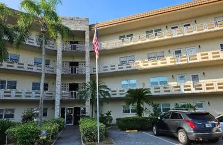 5725 80TH ST N UNIT 107, SAINT PETERSBUR..., Saint Petersburg, FL 33709