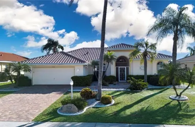 1308 CRYSTAL GREENS DR, SUN CITY CENTER,..., Sun City Center, FL 33573