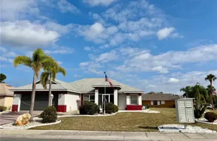 301 CALOOSA PALMS CT, SUN CITY CENTER, F..., Sun City Center, FL 33573